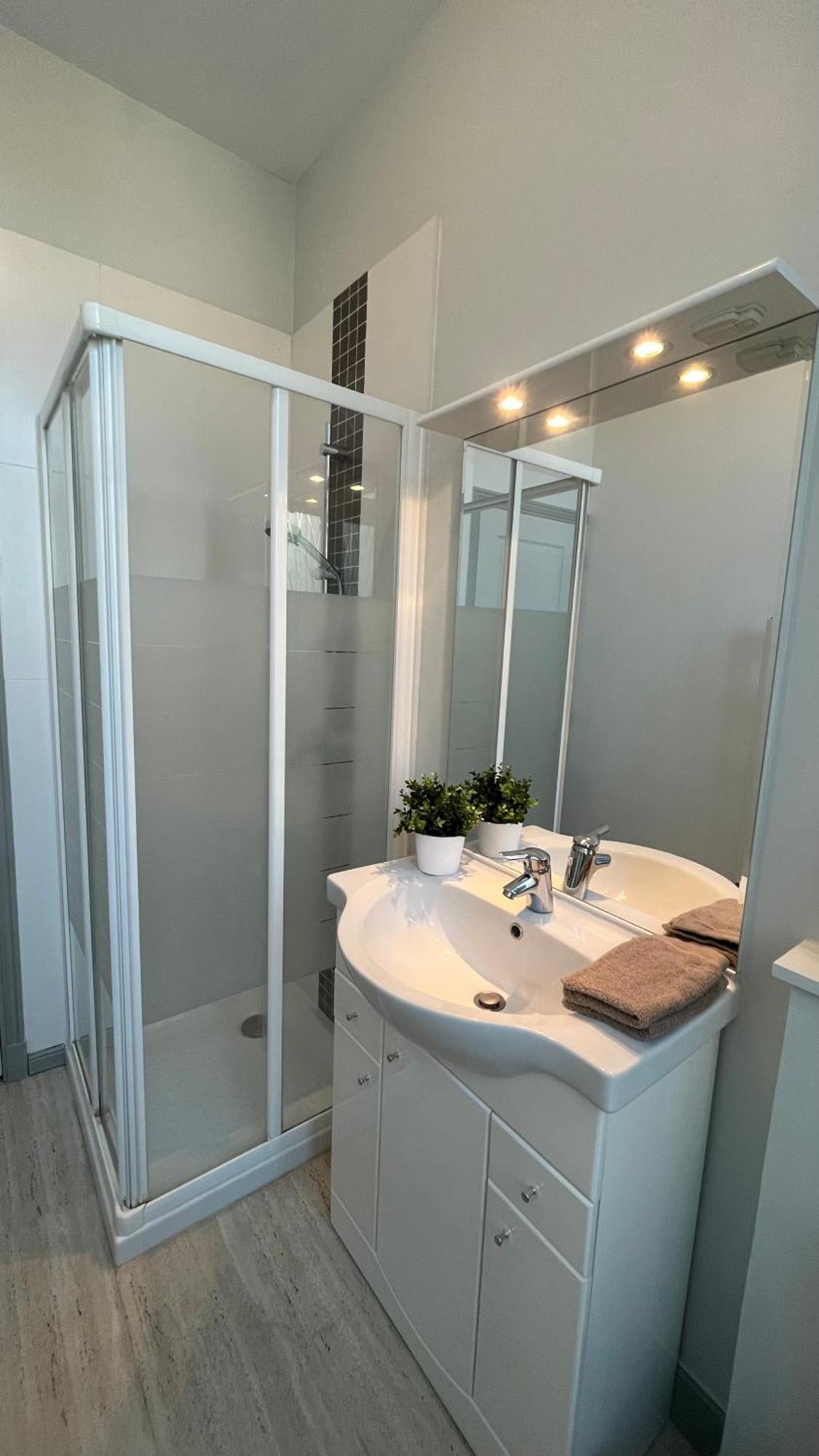 Appartement De Charme Байо Екстериор снимка